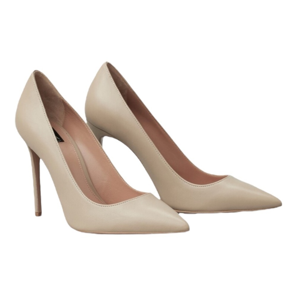 LITA by Ciara Solid Point Toe Pump in Sand NWT